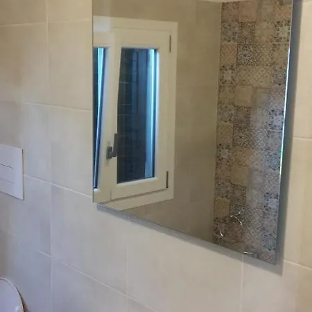 La Petite Maison Tatil Evi *